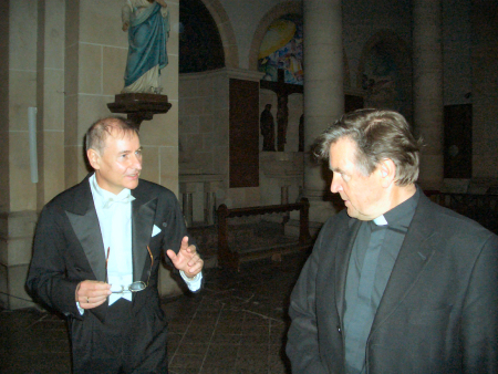 Heise Showtanz: Kaiserjubiläumskirche Wien 2., Mexikoplatz, mit Bischofsvikar KR Karl Rühringer